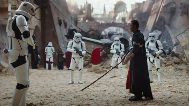 Filmové premiéry: Začátek nové éry hvězdných válek a zákeřný démon