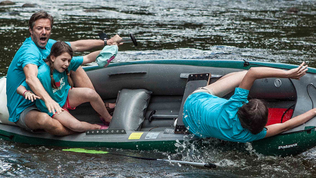 Špunti na vodě, osobní zpověď italské porno legendy, a další trailery uplynulého týdne