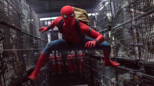 Filmové premiéry: Nový Spider-Man a agentka v boji proti radikální skupině