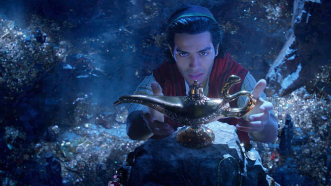 Filmové premiéry: Aladin napumpovaný akcí a příběh masového vraha Teda Bundyho