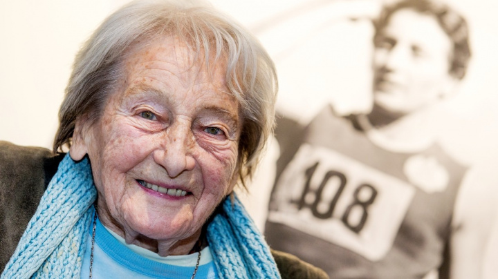Zemřela Dana Zátopková, vyjímečná sportovkyně a atletická legenda
