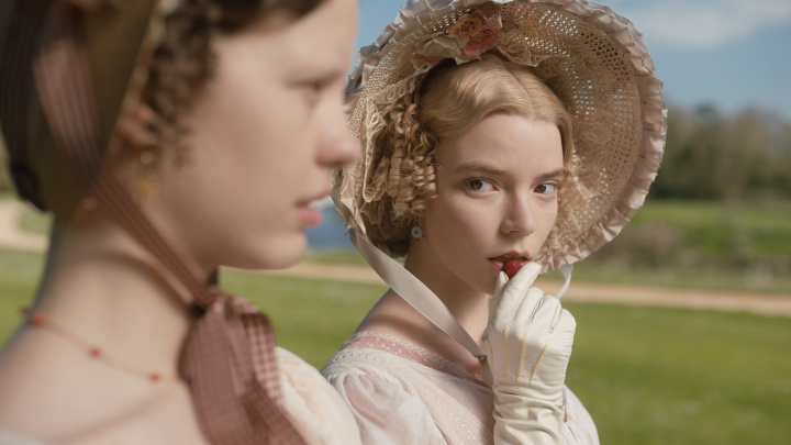 Filmové premiéry: Klasika od Jane Austen a hodně prolhaná komedie