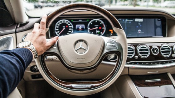 Kovoví miláčci za miliony. V čem se vozí české celebrity?