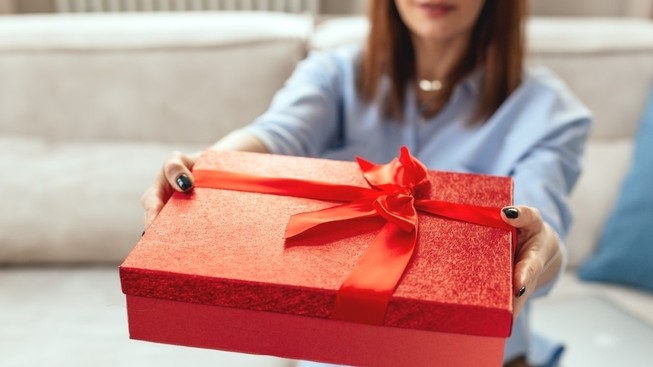 Hledáte tip na praktický dárek? Vyberte si tyto módní doplňky!