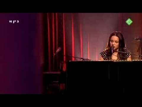 Profilový obrázek - 02. Norah Jones - sinkin' soon (live in Amsterdam )