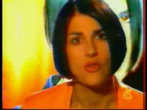 Profilový obrázek - 1996 Marcy talking about her new single "I Hate You Now"