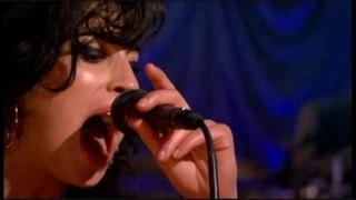 Amy Winehouse - Back To Black [Live in London]