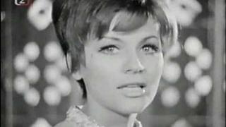 Helena Blehárová - V dálce tráva hoří (1969)