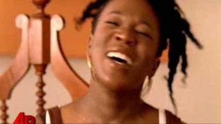 India.Arie Takes on the World