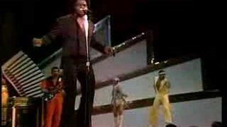 James Brown Live - Get up offa that thing