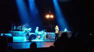 Kelly Clarkson Performs Barbra Streisand's "My Man" at Radio City (1/21/12)