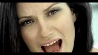 Laura Pausini - En cambio no (Official Video)