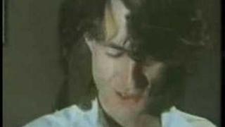 Peter Hammill - "Refugees" - beautiful live solo skeleton version (1978)