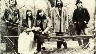 Steeleye Span - Lovely on the Water