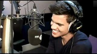 Taylor Lautner plays Truth or Dare with Fearne Cotton