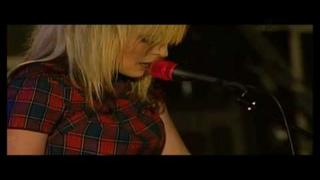 THE TING TINGS - WE WALK - LIVE