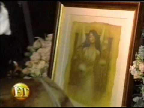 Profilový obrázek - Aaliyah - Entertainment Tonight (Aaliyah's Funeral)
