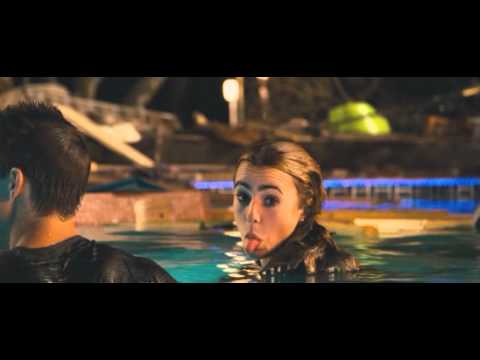 Profilový obrázek - Abduction - Gag Reel with Taylor Lautner and Lily Collins