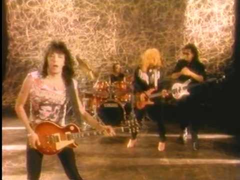Profilový obrázek - Ace Frehley ITS OVER NOW and INSANE Frehley's Comet original video