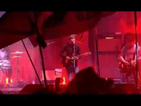Profilový obrázek - Actic Monkeys - Temptation Greets You... [Glastonbury 2007]