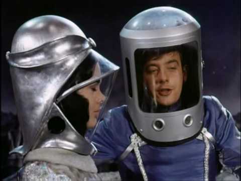 Profilový obrázek - Actress Martine Beswick In Weird 60's Ornate Space Suit And Helmet 