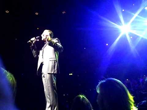 Profilový obrázek - Adam Pascal - One Song Glory - Kerry Ellis 'Anthems' Concert 1/5/2011