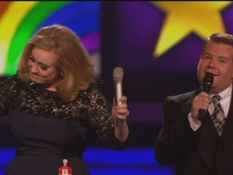 Profilový obrázek - Adele gives the middle finger after being cut off by James Corden at The Brits