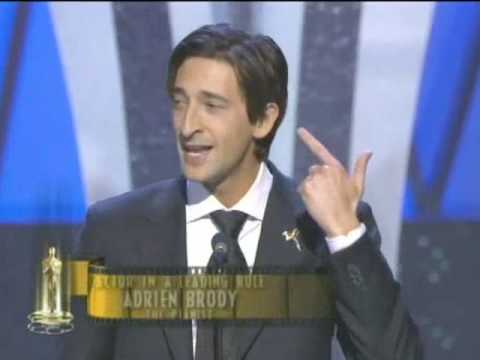 Profilový obrázek - Adrien Brody winning an Oscar® for The Pianist
