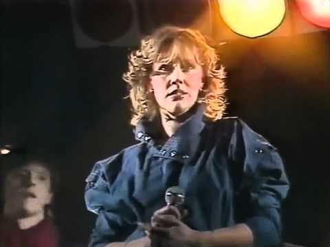 Profilový obrázek - Agnetha Fältskog (ABBA) : Wrap Your Arms Around Me (Sweden 1983 Stereo)