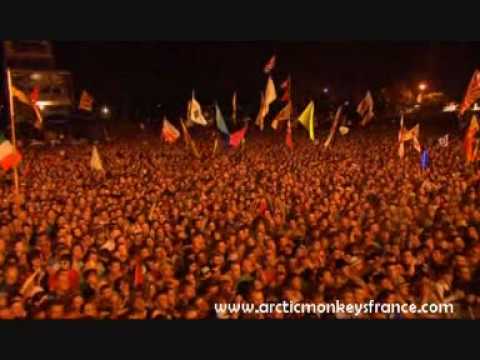 Profilový obrázek - Alex Turner ( Arctic Monkeys ) Funny stage moments 2006 - present