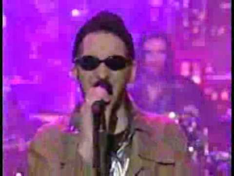 Profilový obrázek - Alice In Chains - Again + We Die Young (Live on Letterman)