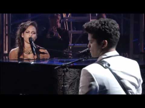 Profilový obrázek - Alicia Keys Feat. Bruno Mars - A woman's worth - BET AWARDS 2011