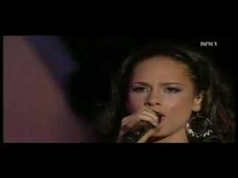 Profilový obrázek - Alicia Keys - No One (live)***