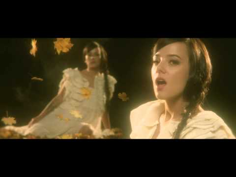 Profilový obrázek - Alizée - A cause de l'automne (Official Music Video)