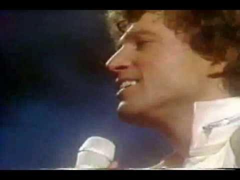 Profilový obrázek - ANDY GIBB  *Love Is*(Thicker than water)