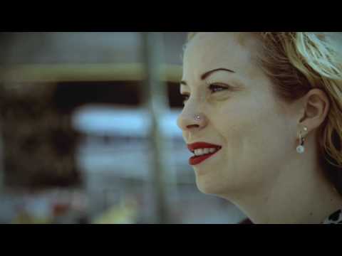 Profilový obrázek - Anneke van Giersbergen, Sunny Side Up - video by www.le-hiboo.com