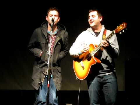 Profilový obrázek - Anthony Raneri & Vinnie Caruana - The Walking Wounded (Live Acoustic 2/6/09 @ The Westcott Theater)