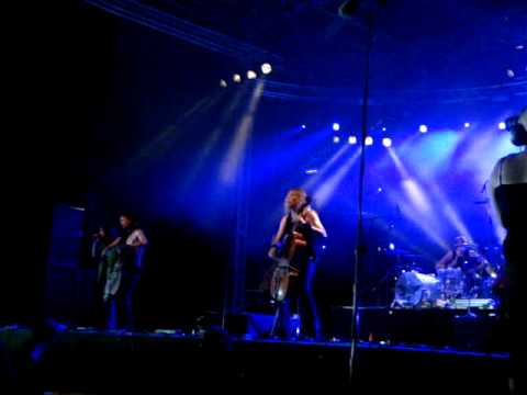Profilový obrázek - Apocalyptica I Don't Care ft. Tony Kakko (Live) Ilosaarirock 2009