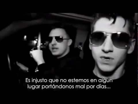 Profilový obrázek - Arctic Monkeys - RU Mine? HD Lyrics [ Sub Español ]