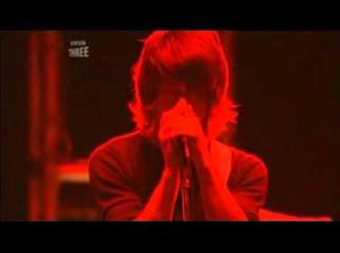 Profilový obrázek - Arctic Monkeys - When The Sun Goes Down Live at Reading '06