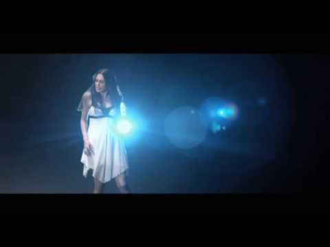 Profilový obrázek - Armin van Buuren ft Sharon den Adel - In and Out of Love 