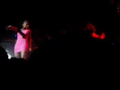 Profilový obrázek - Ashanti Performance at Hot 97 School's Out Concert Part 4