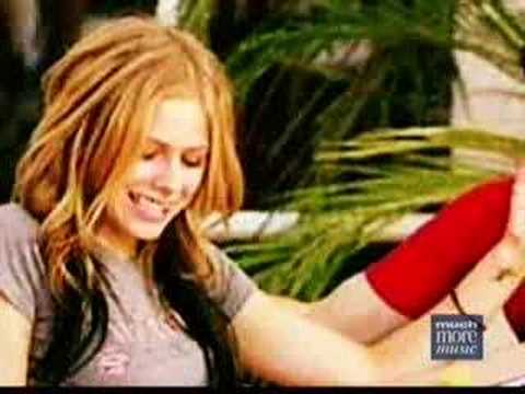 Profilový obrázek - Avril Lavigne - Lip Locked 2005