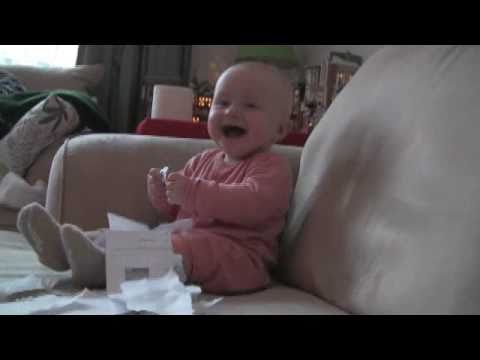Profilový obrázek - Baby Laughing Hysterically at Ripping Paper (Original)