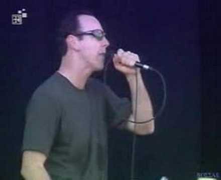 Profilový obrázek - Bad Religion - 06 Broken (Live 2002)