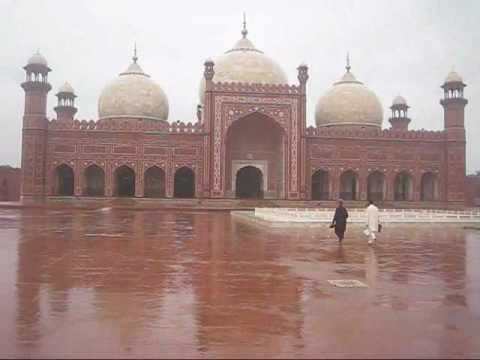 Profilový obrázek - Badshahi Mosque Monsoon Rain Time 8:15 AM - 9:10 AM 20 July 2010 Lahore Pakistan