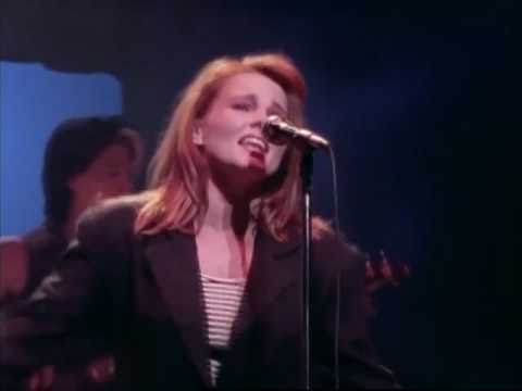 Profilový obrázek - Belinda Carlisle - Fool For Love (Good Heavens! Tour '88)