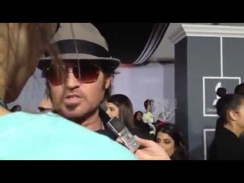 Profilový obrázek - Billy Ray Cyrus talks about Miley at the 2012 Grammy Awards