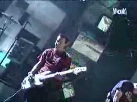 Profilový obrázek - Blink 182 - Whats My Age Again (Live onTeenChoiceAwards1999