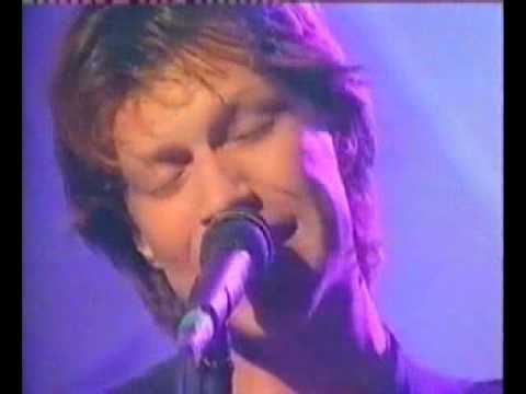 Profilový obrázek - Bon Jovi - These Days - Live TFI Friday(1996)